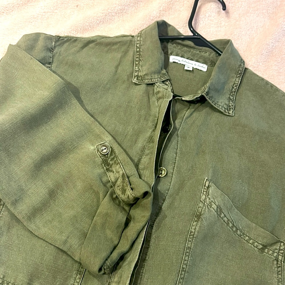 Young, Fabulous & Broke shorts jumpsuit. Size small - Picture 6 of 9
